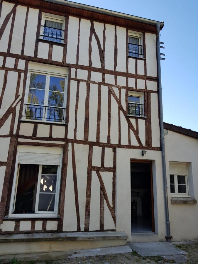 F4 Dans Maison Au Calme Pres Du Centre De Chalons En Champagne 외부 사진
